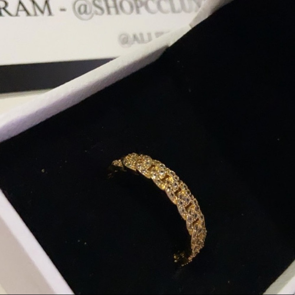 RING - Picture 2 of 4